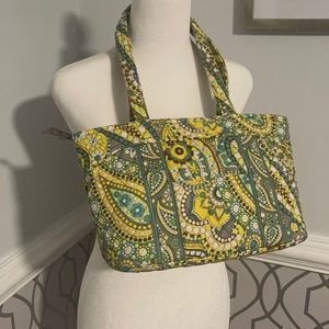 Vera Bradley Lemon Parfait Quilted Handbag with zipper closure